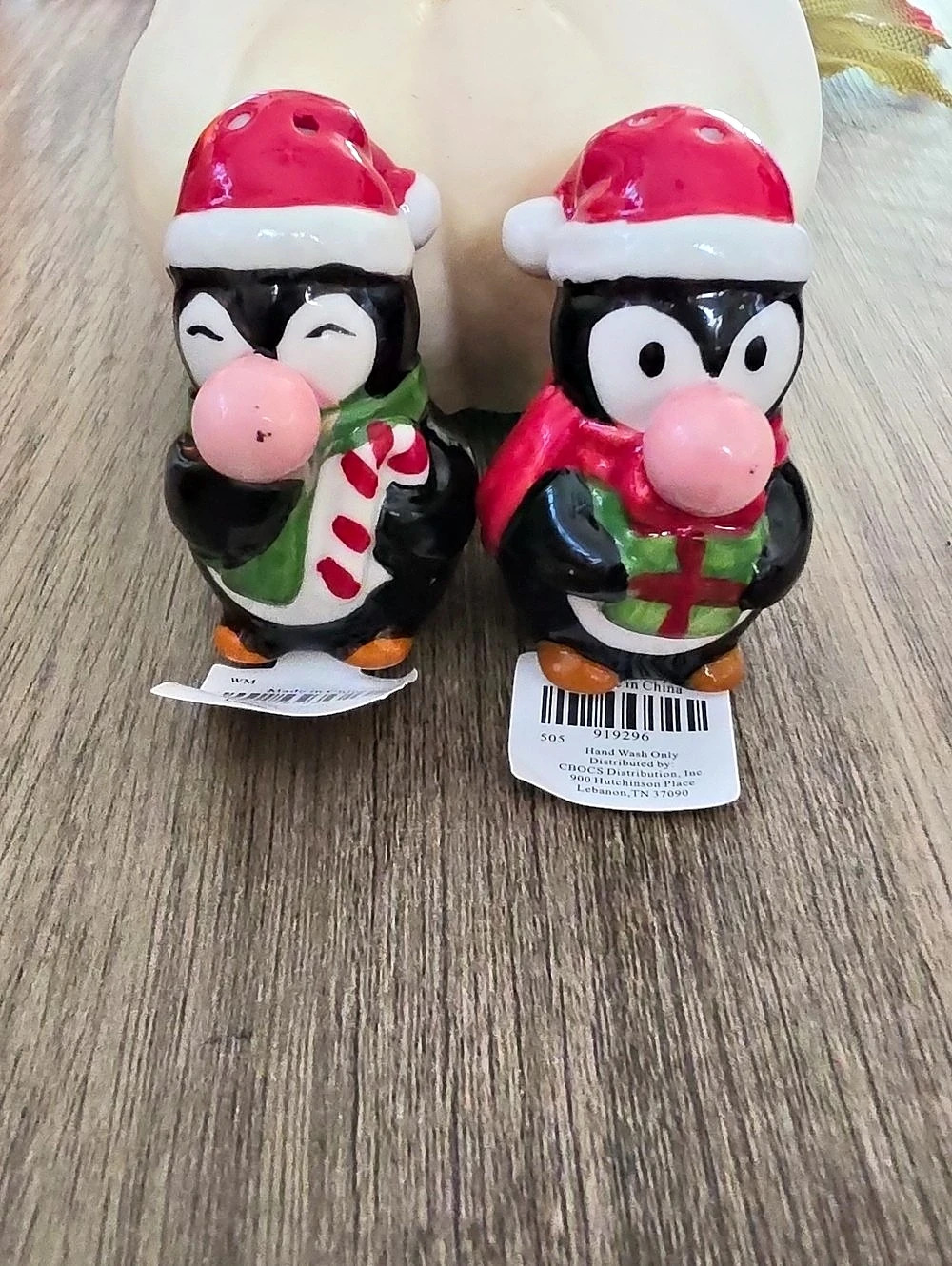 Christmas Penguin Salt & Pepper  Set Red & Green
